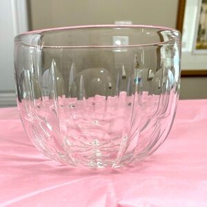 EUC VTG CLEAR CRYSTAL BOWL WITH THUMBPRINT DESIGN ON SIDES AND STARBURST BOTTOM